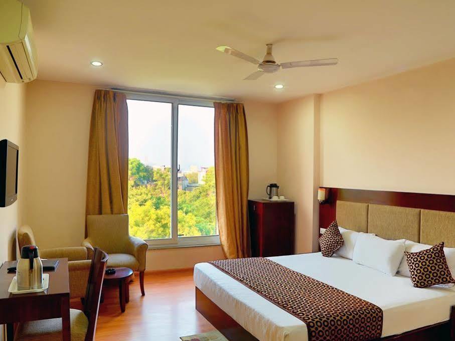 Hotel Royal Palm - A Budget Hotel In Udajpur Exteriér fotografie